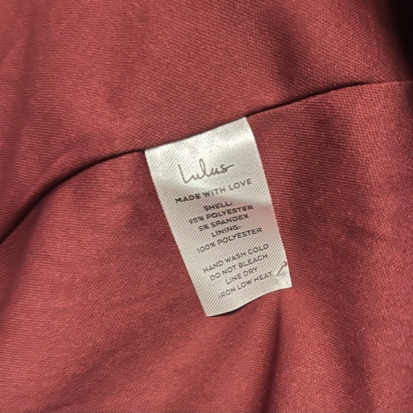 NWT! LULUS LOVELY MAROON RED FITTED WITH TRUMPET SKIRT SLEEVELESS FORMAL DRESS - Picture 9 of 9